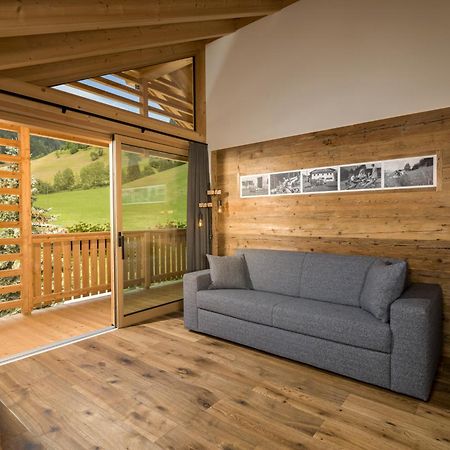 Waidacherhof Apartments Braies  Ngoại thất bức ảnh