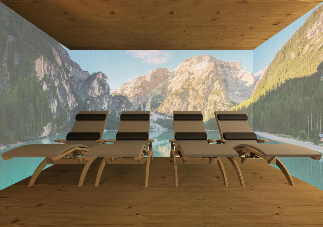 Waidacherhof Apartments Braies  Ngoại thất bức ảnh