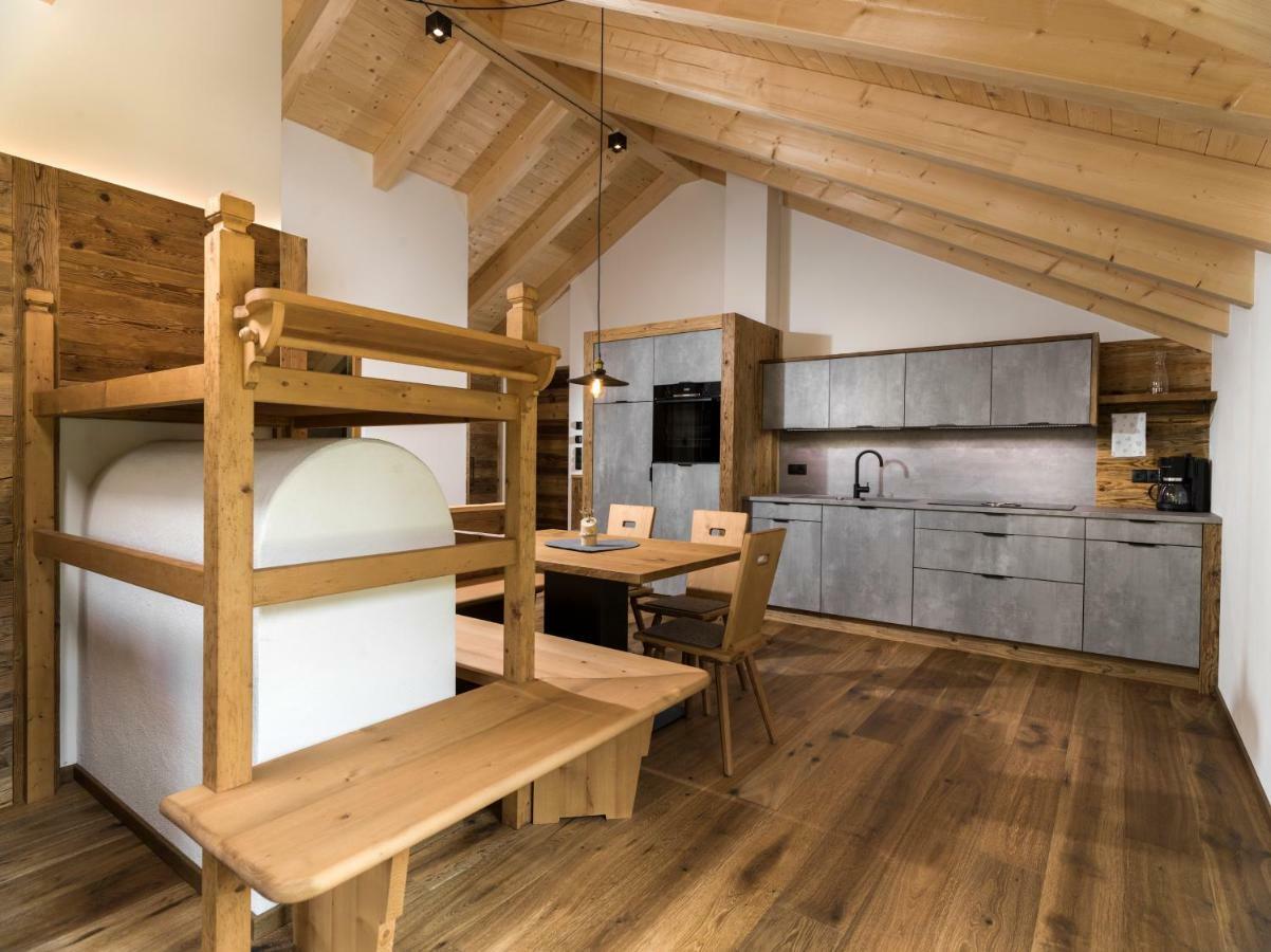 Waidacherhof Apartments Braies  Ngoại thất bức ảnh