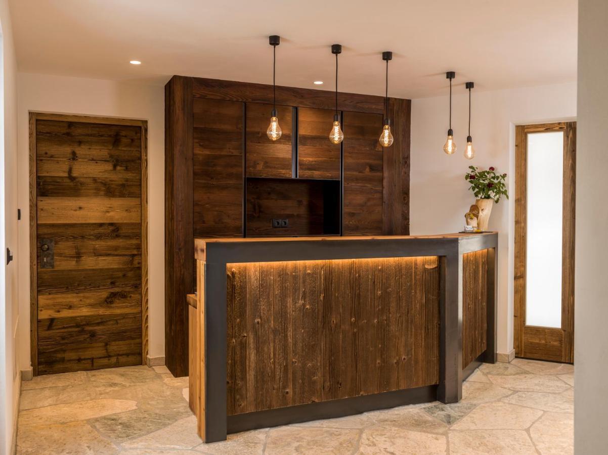 Waidacherhof Apartments Braies  Ngoại thất bức ảnh